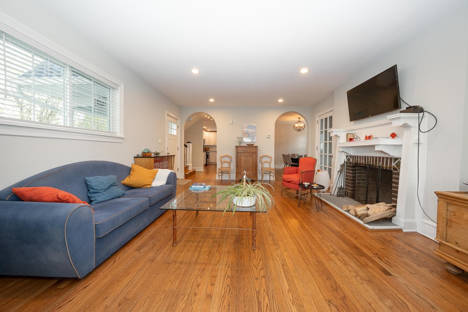 3734 Taylor Avenue photo 5