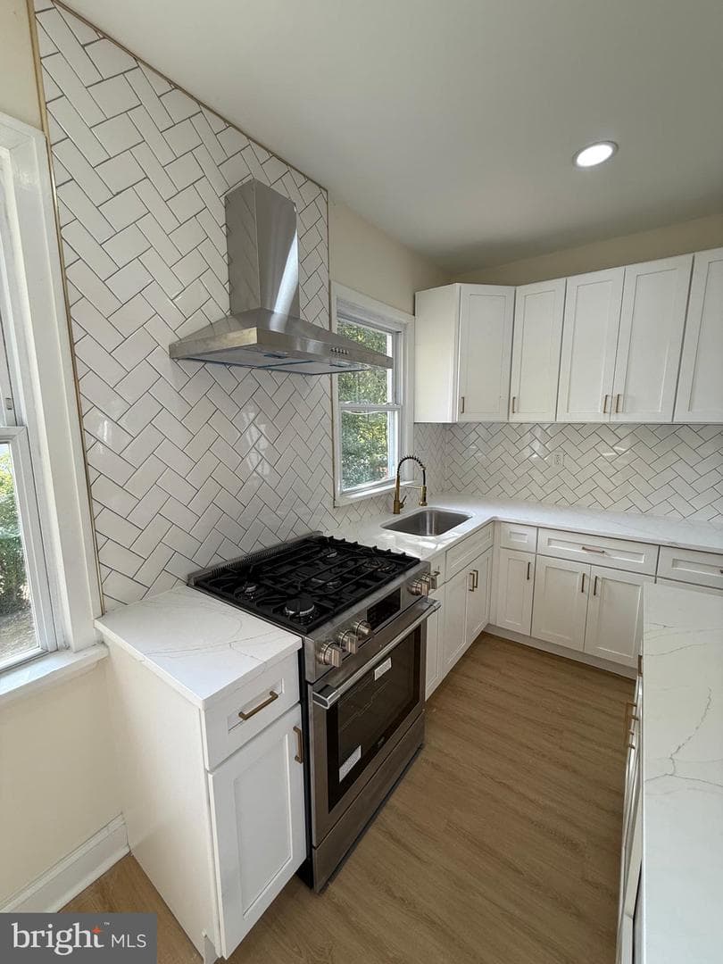 1016 Whitby Avenue photo 31