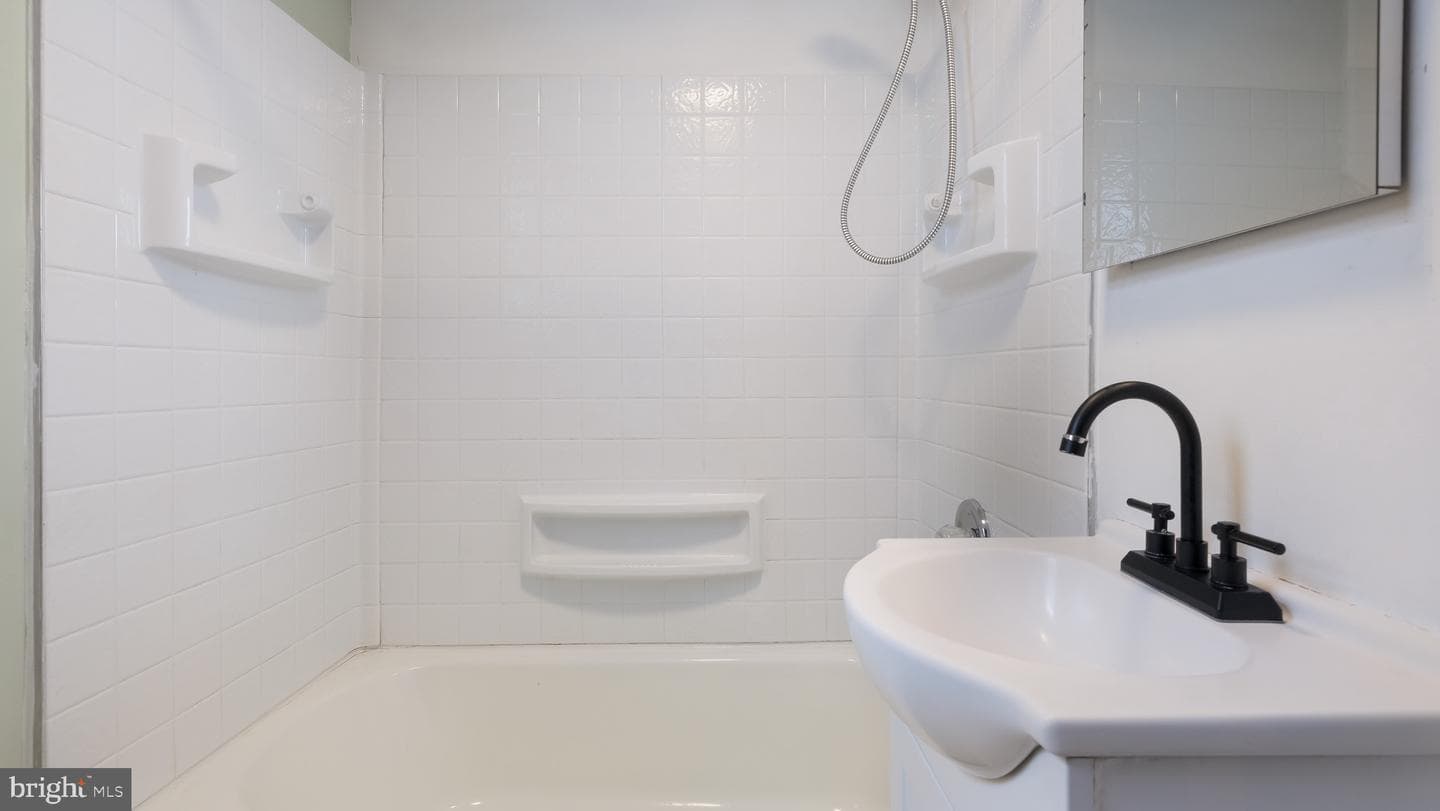 1105 Roosevelt Drive photo 17