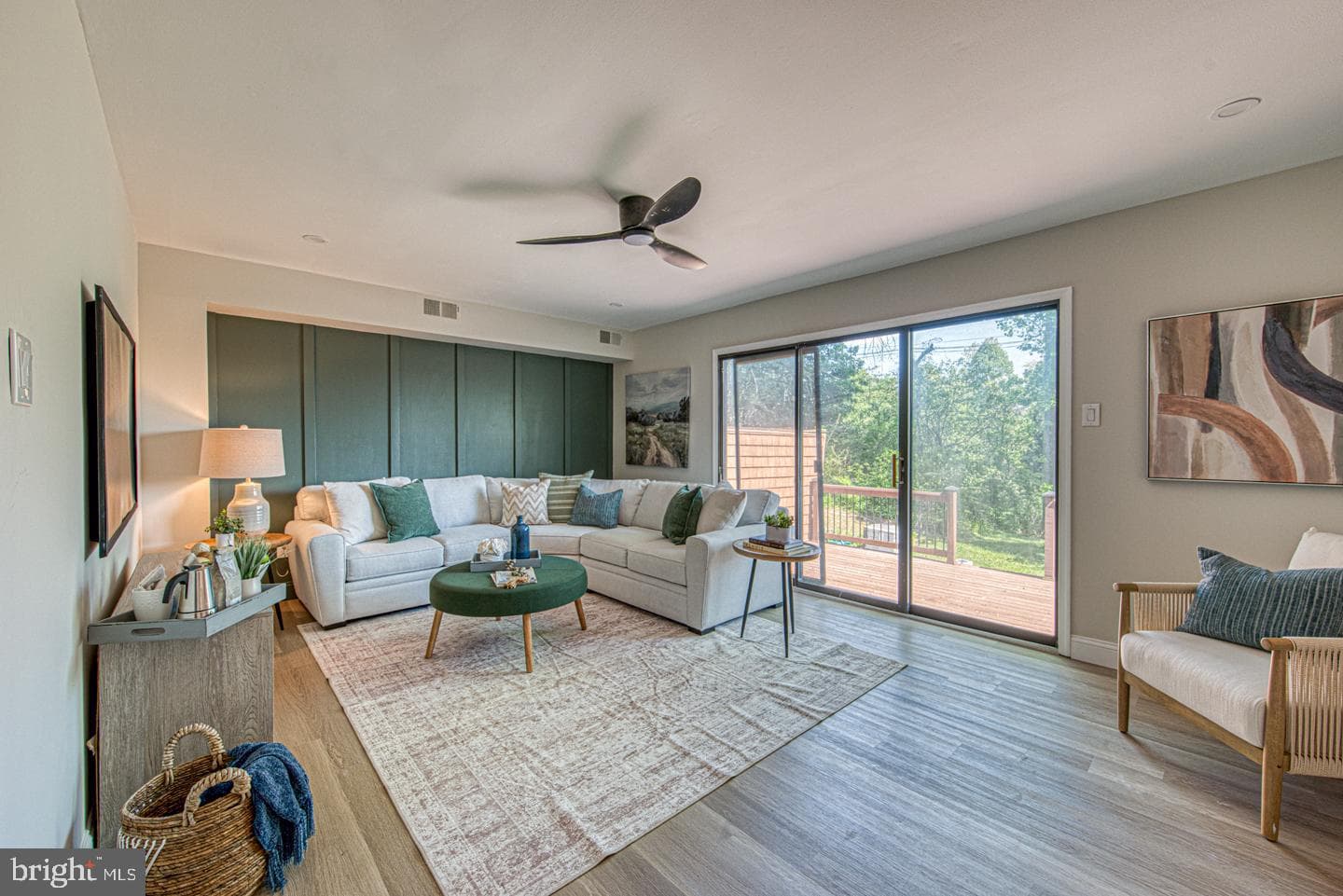 239 Bishop Drive photo 9