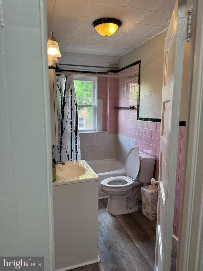 1308 Morton Avenue photo 14
