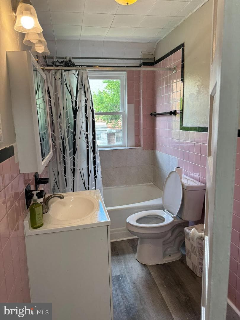 1308 Morton Avenue photo 15
