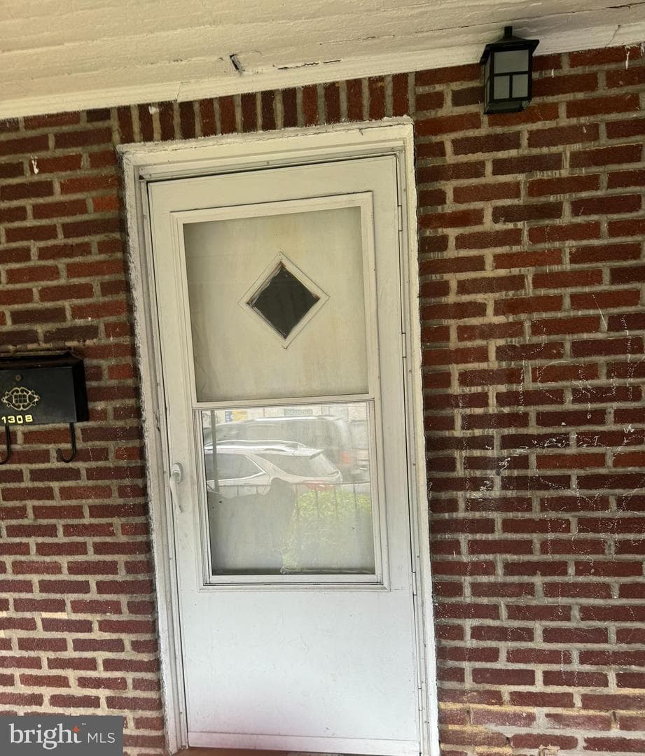 1308 Morton Avenue photo 3