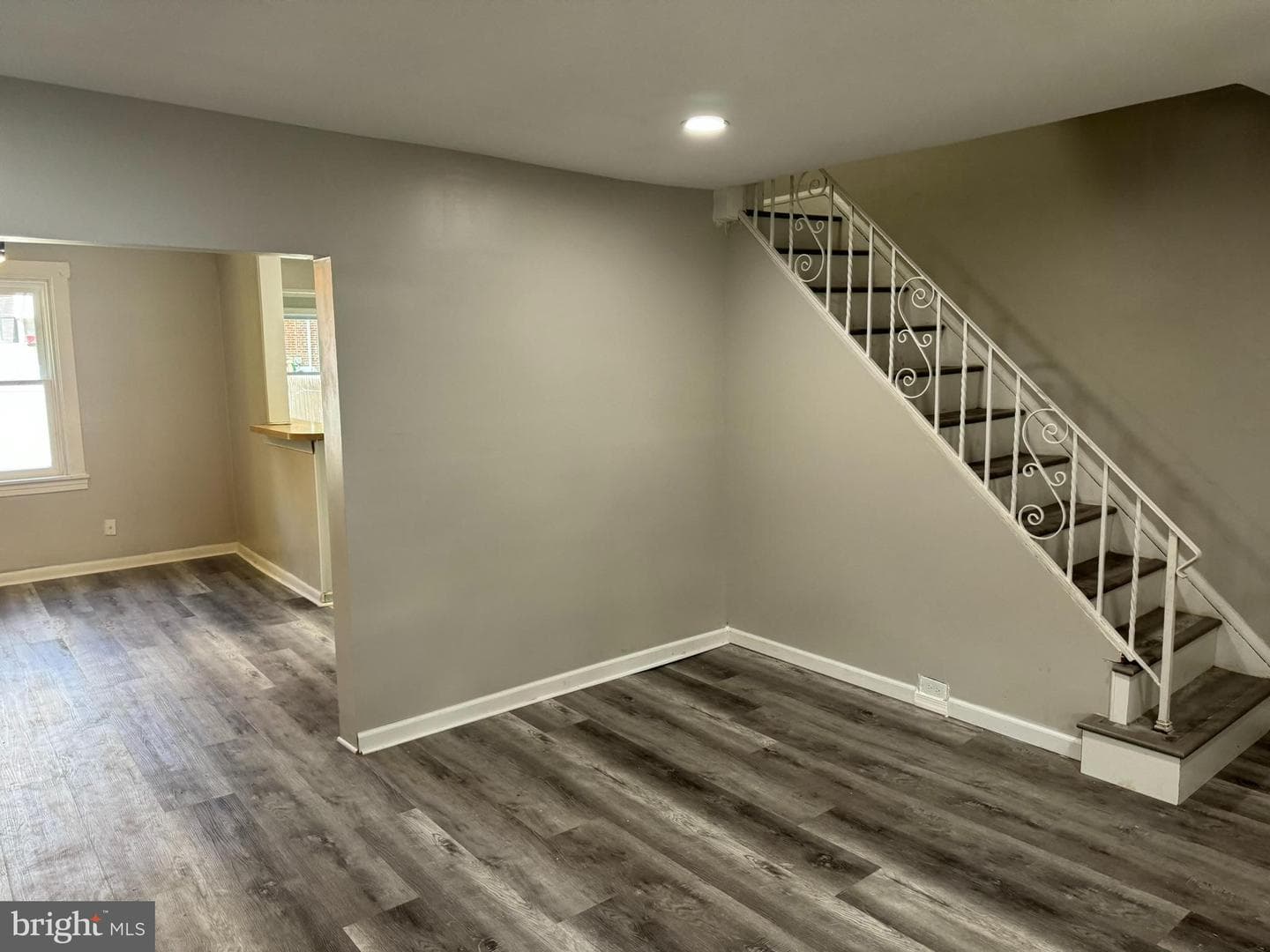 1308 Morton Avenue photo 5