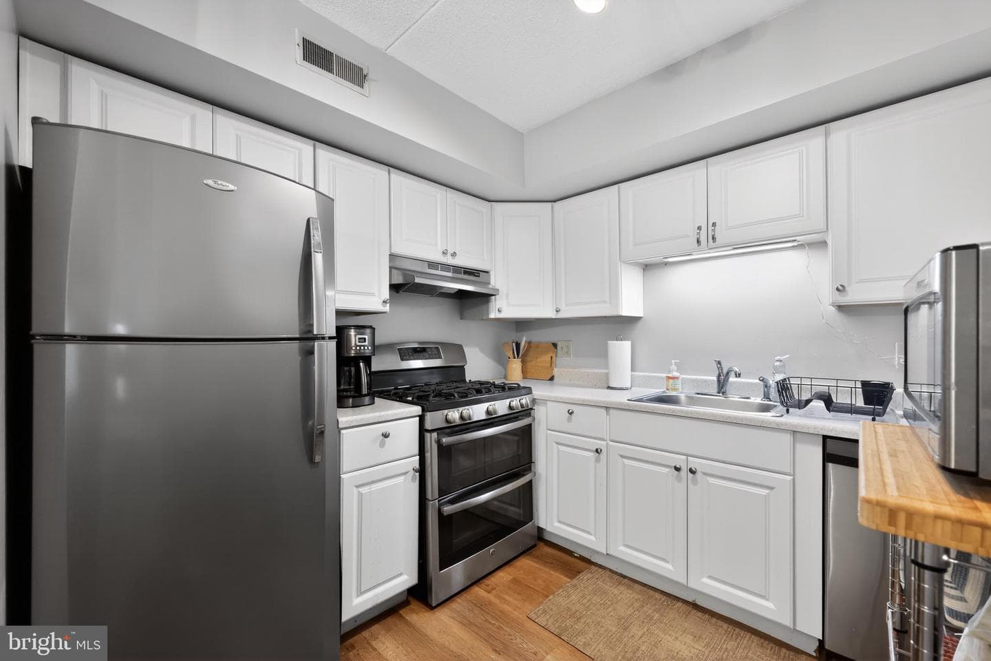 7204 Hilltop Drive #94 photo 14
