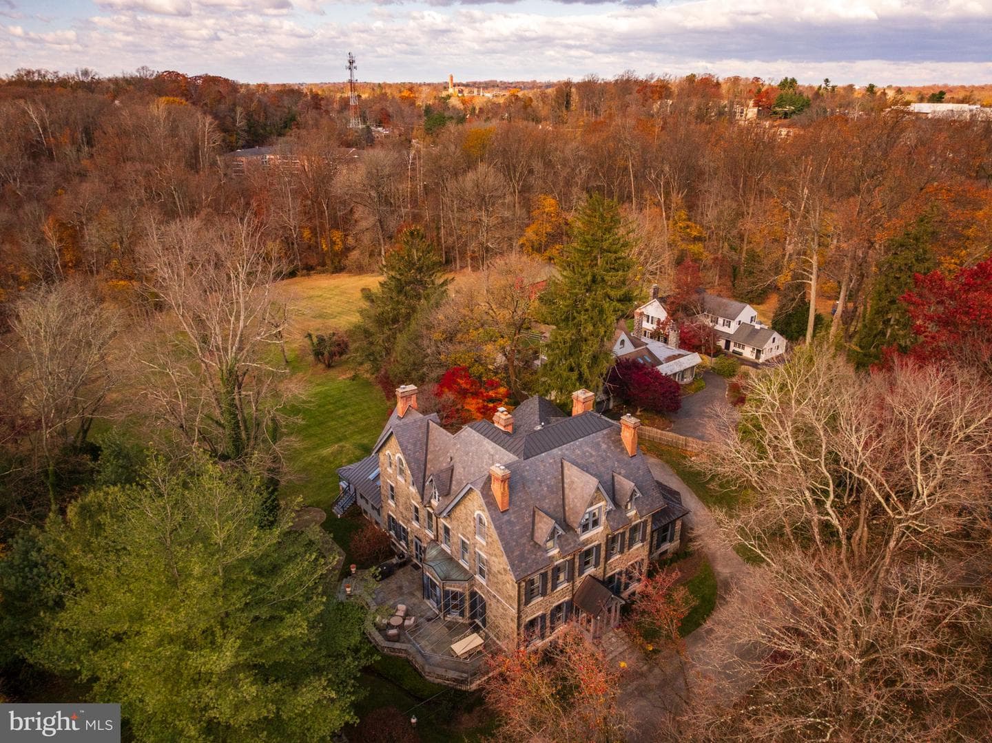 228 S Radnor Chester Road
