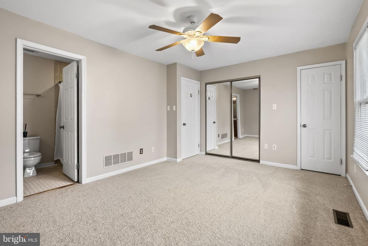 605 Meadow Court ##605 photo 18