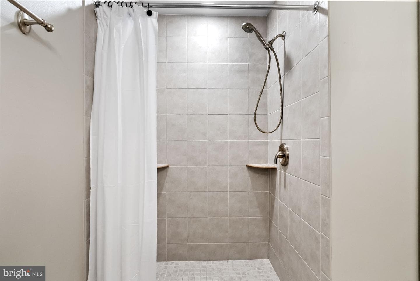 605 Meadow Court ##605 photo 20