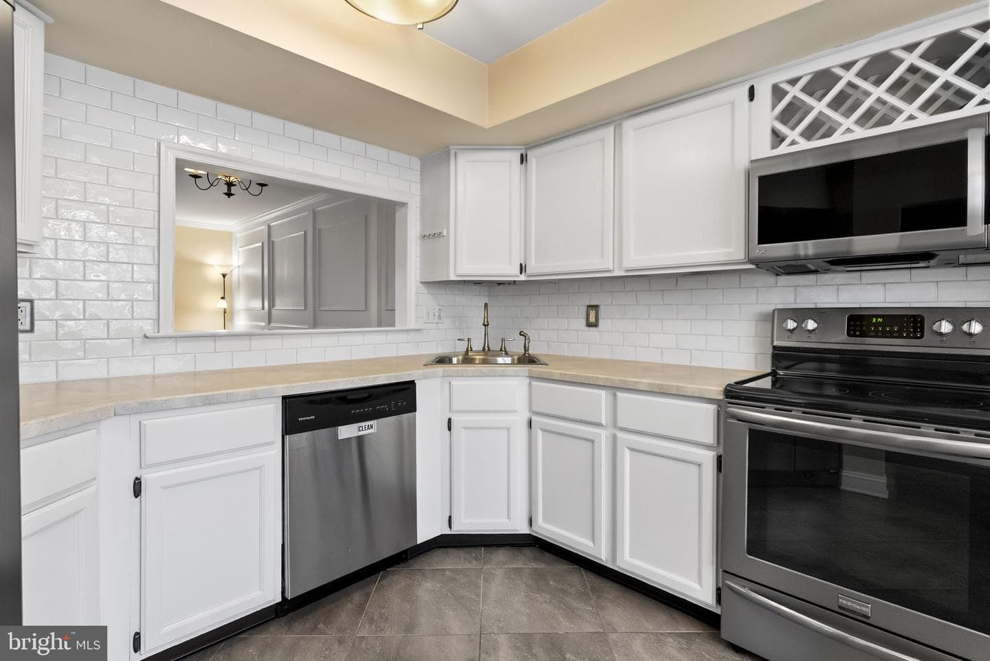 605 Meadow Court ##605 photo 9