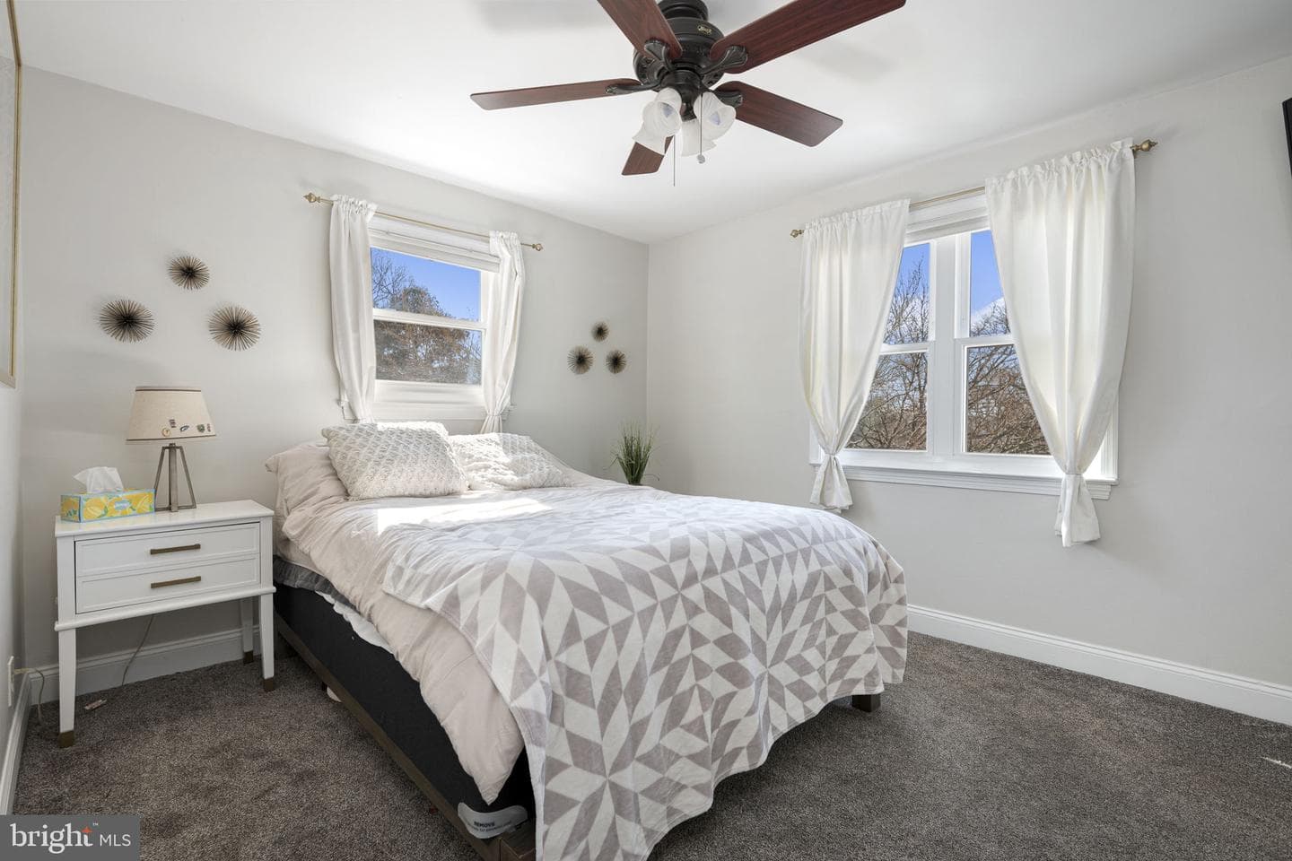 200 Willowbrook Avenue photo 19