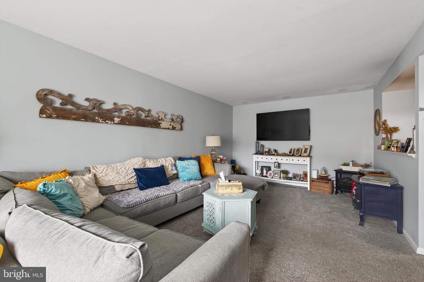 202 E Chelsea Circle photo 5