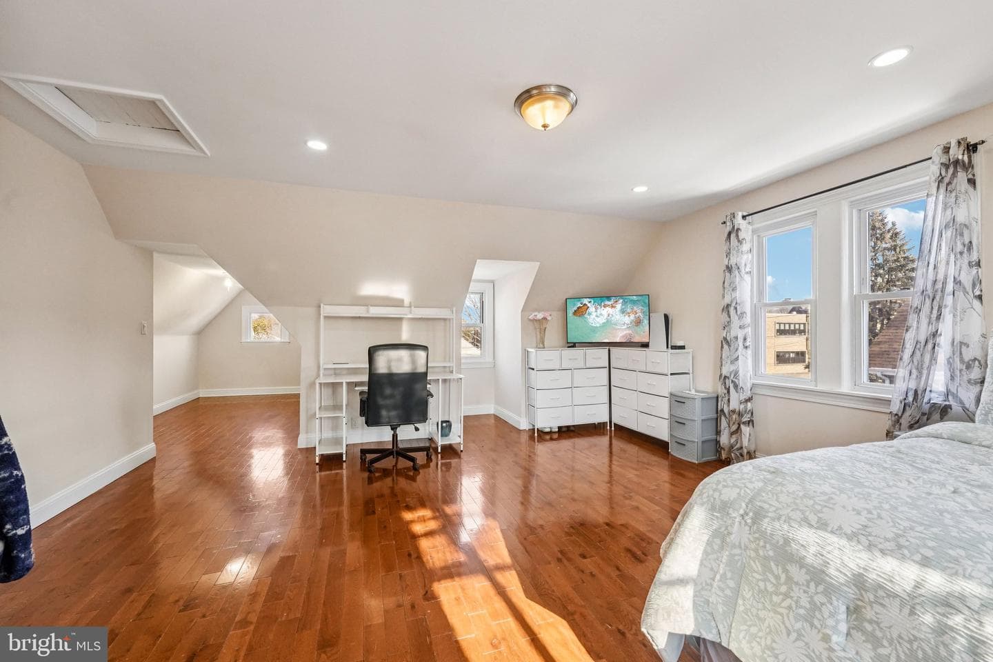 606 Mason Avenue photo 34