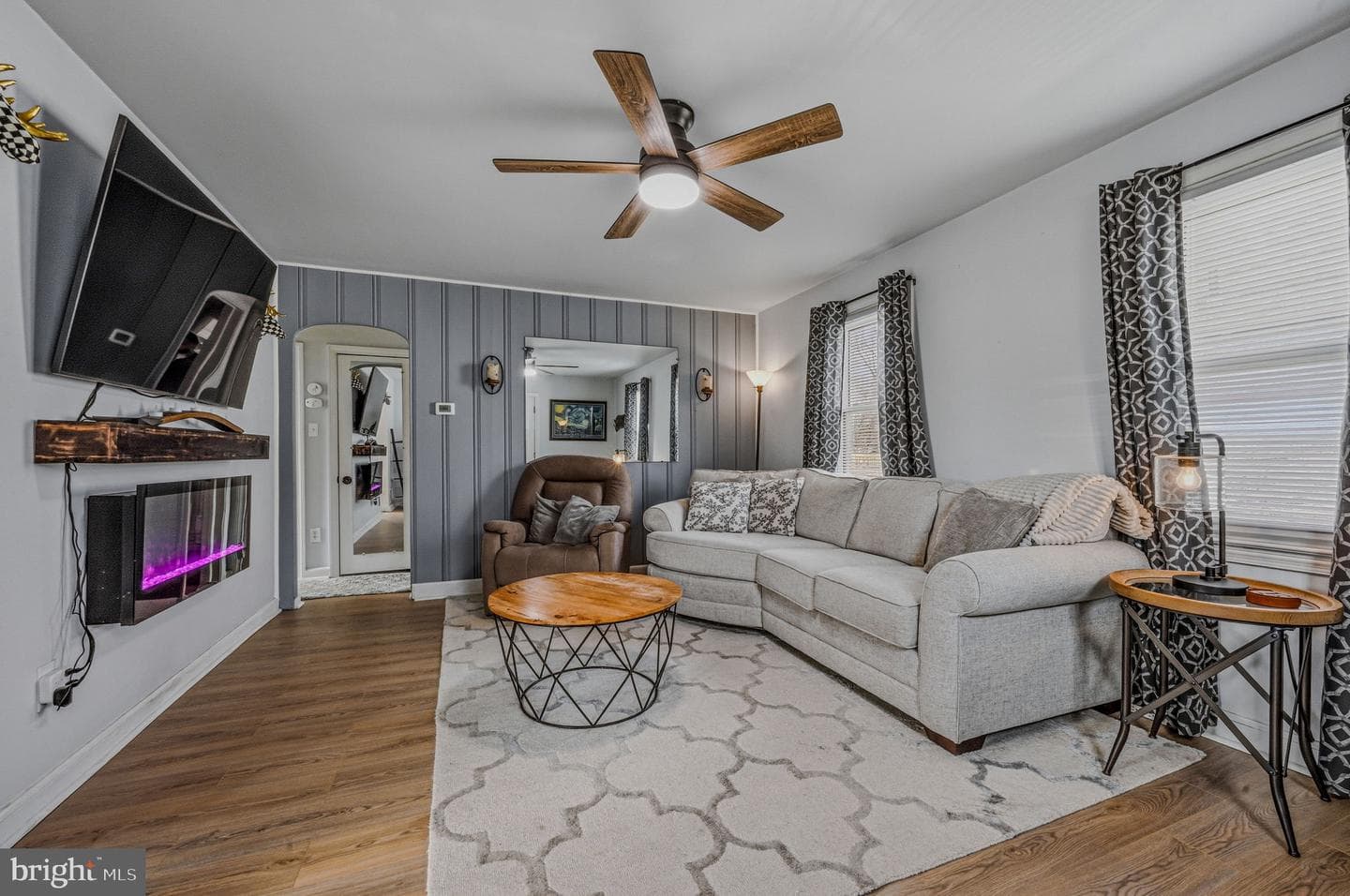 4906 Shepherd Street photo 4