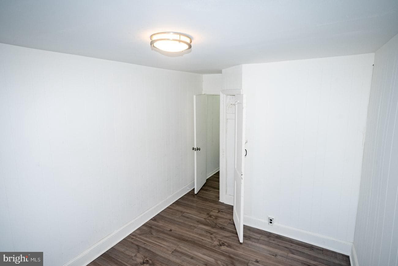 1011 Andrews Avenue photo 10