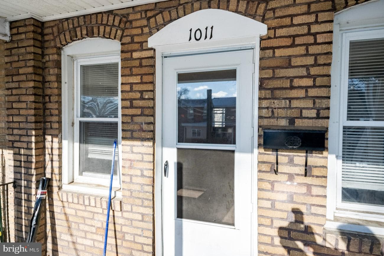 1011 Andrews Avenue photo 20