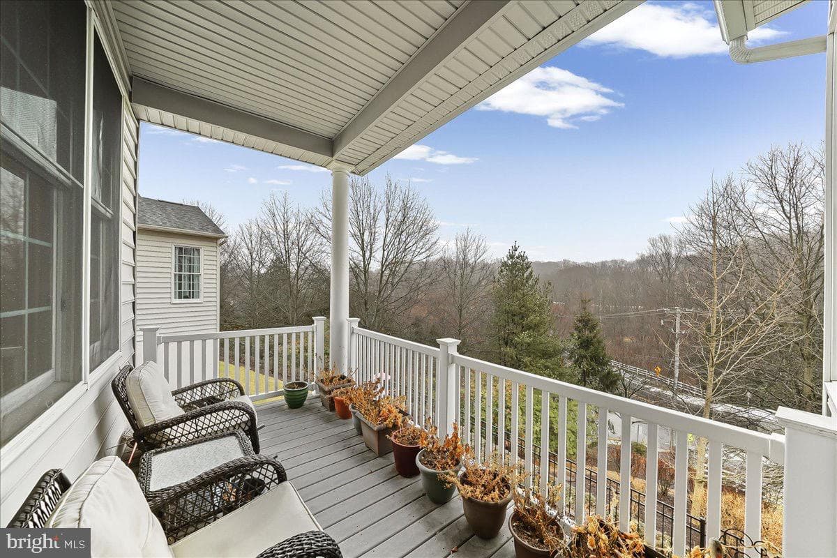 42 Cassin Hill Dr photo 18