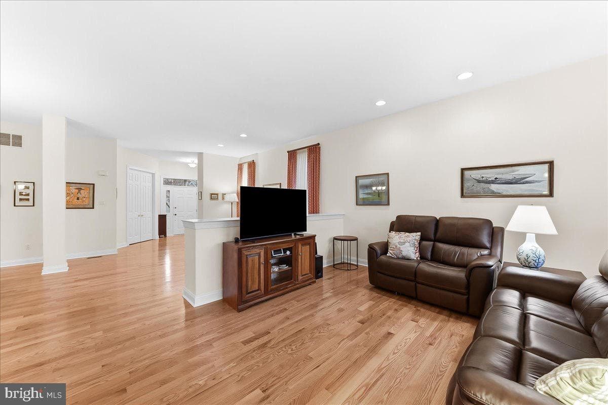 42 Cassin Hill Dr photo 21
