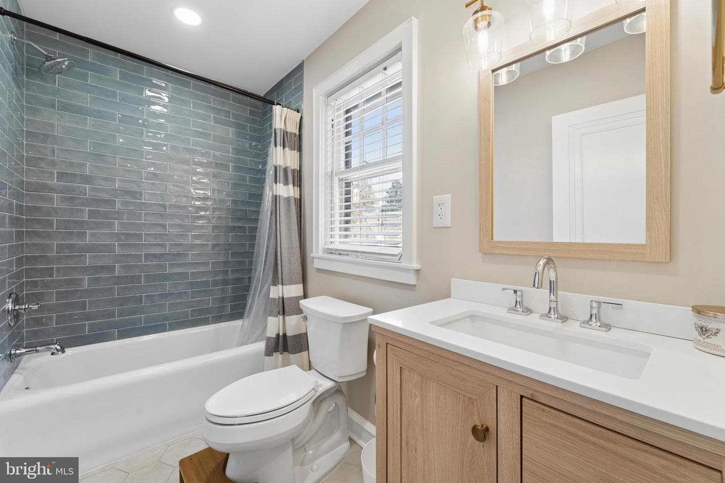 1117 Belfield Avenue photo 26