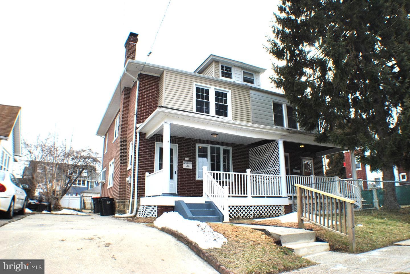 125 E Avon Road