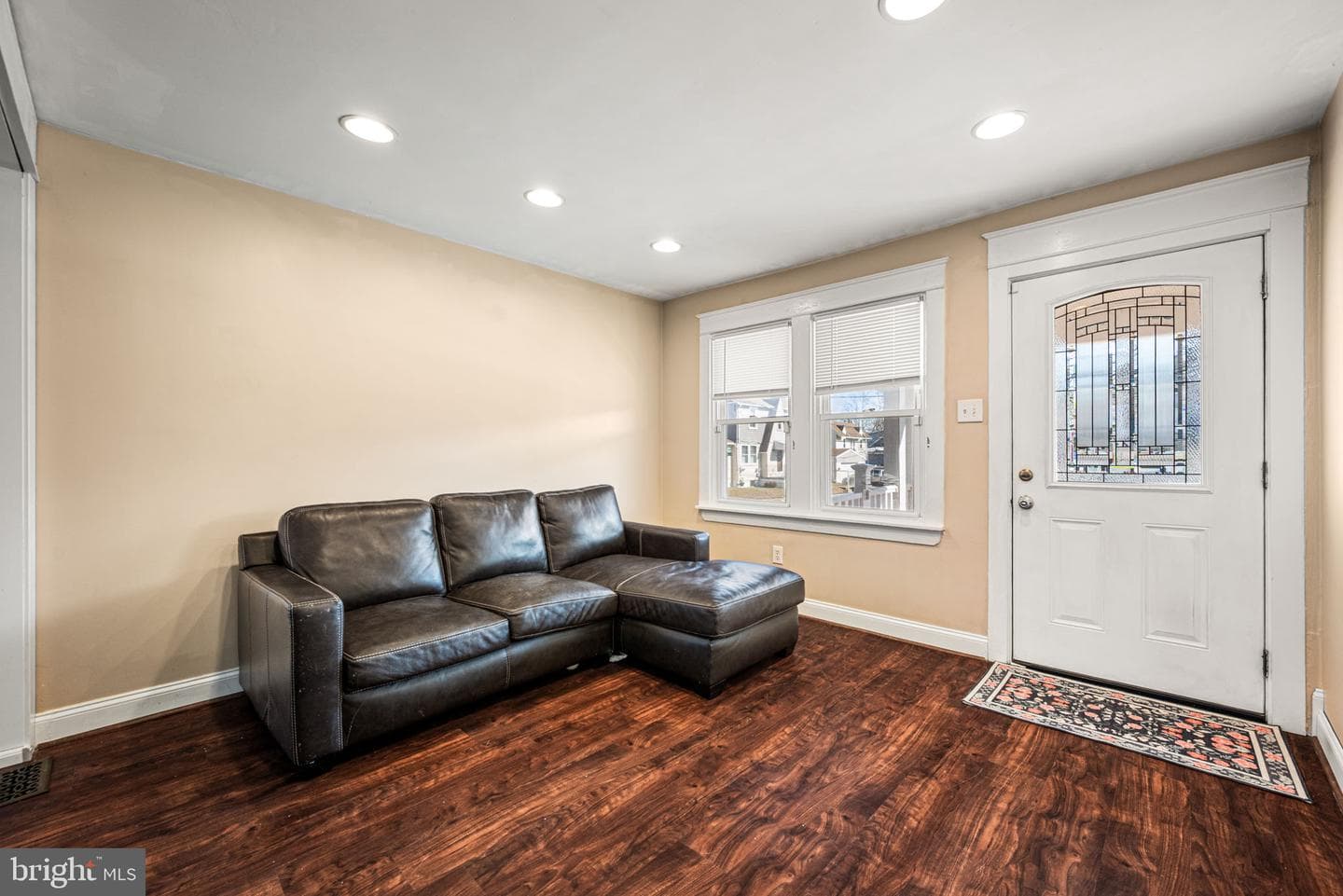 1401 Grant Avenue photo 5