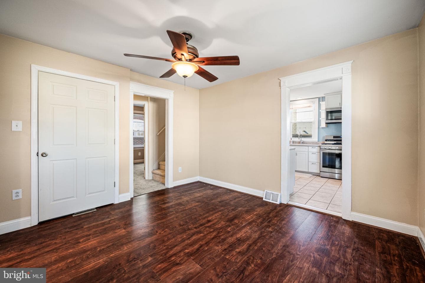 1401 Grant Avenue photo 6