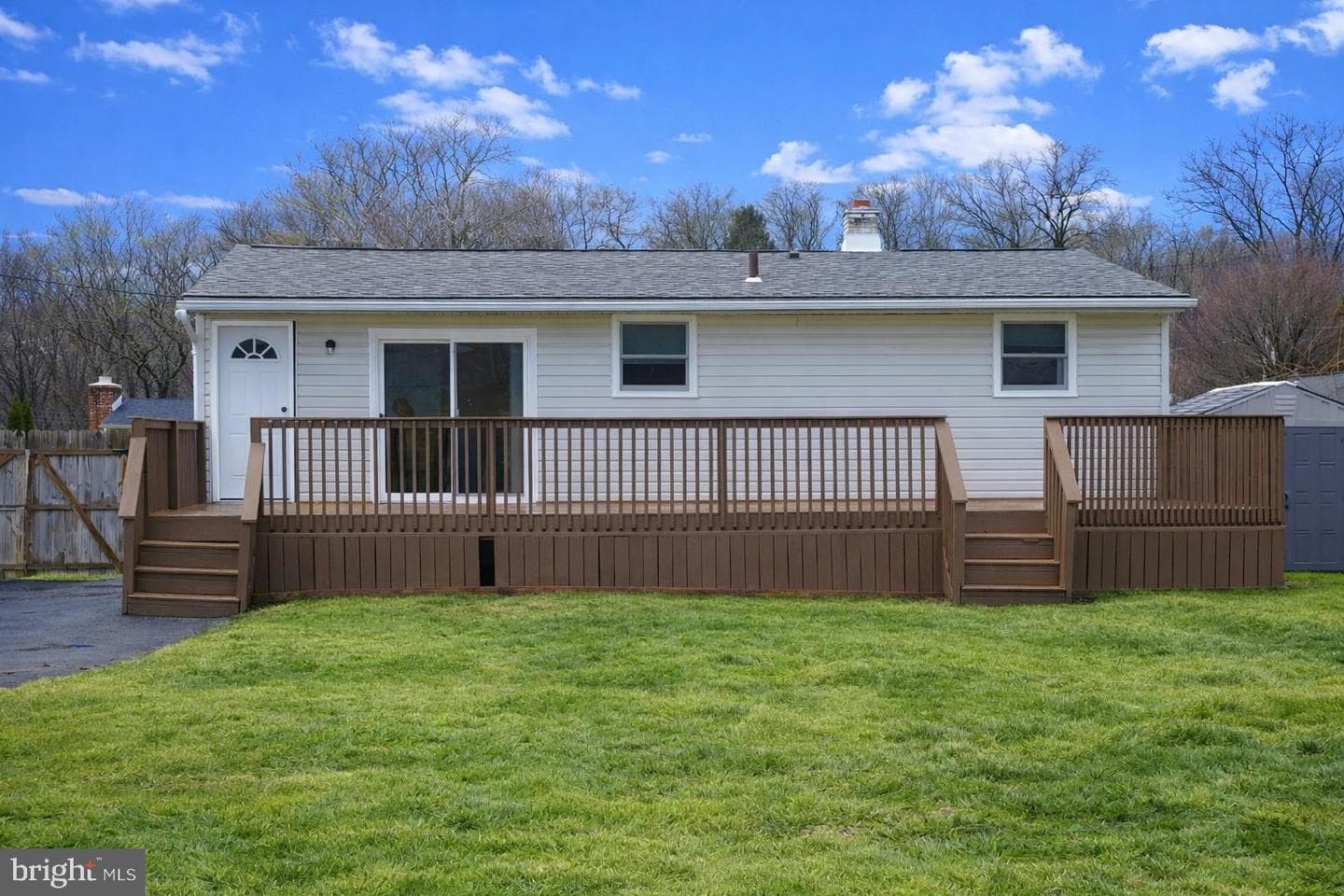 103 Tuscany Road photo 10