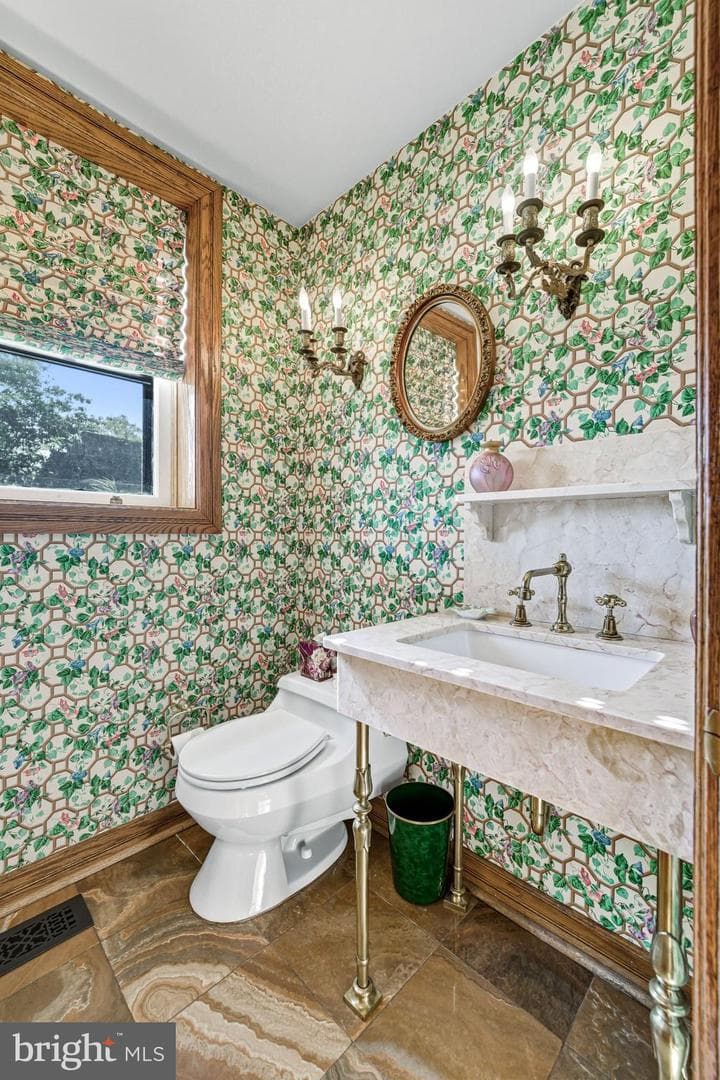 548 - 560 S Bryn Mawr Avenue photo 35