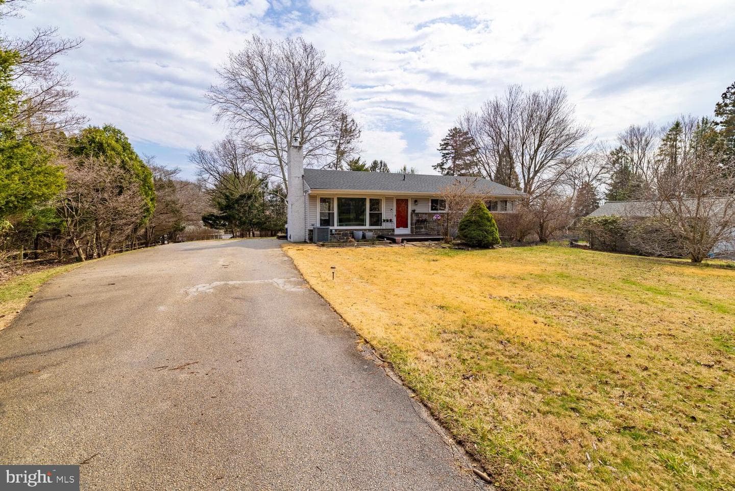 16 War Admiral Lane photo 2