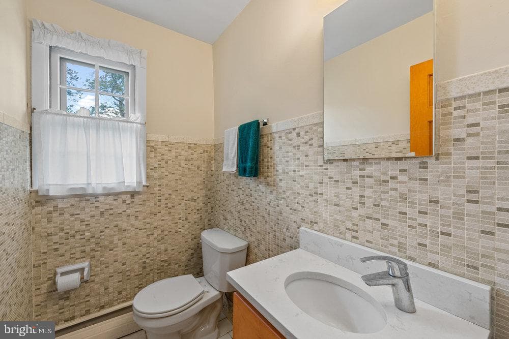 18 Springhouse Lane photo 10