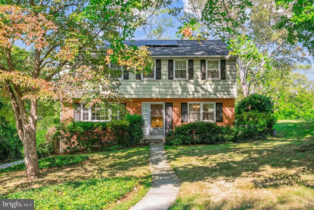 18 Springhouse Lane photo 2