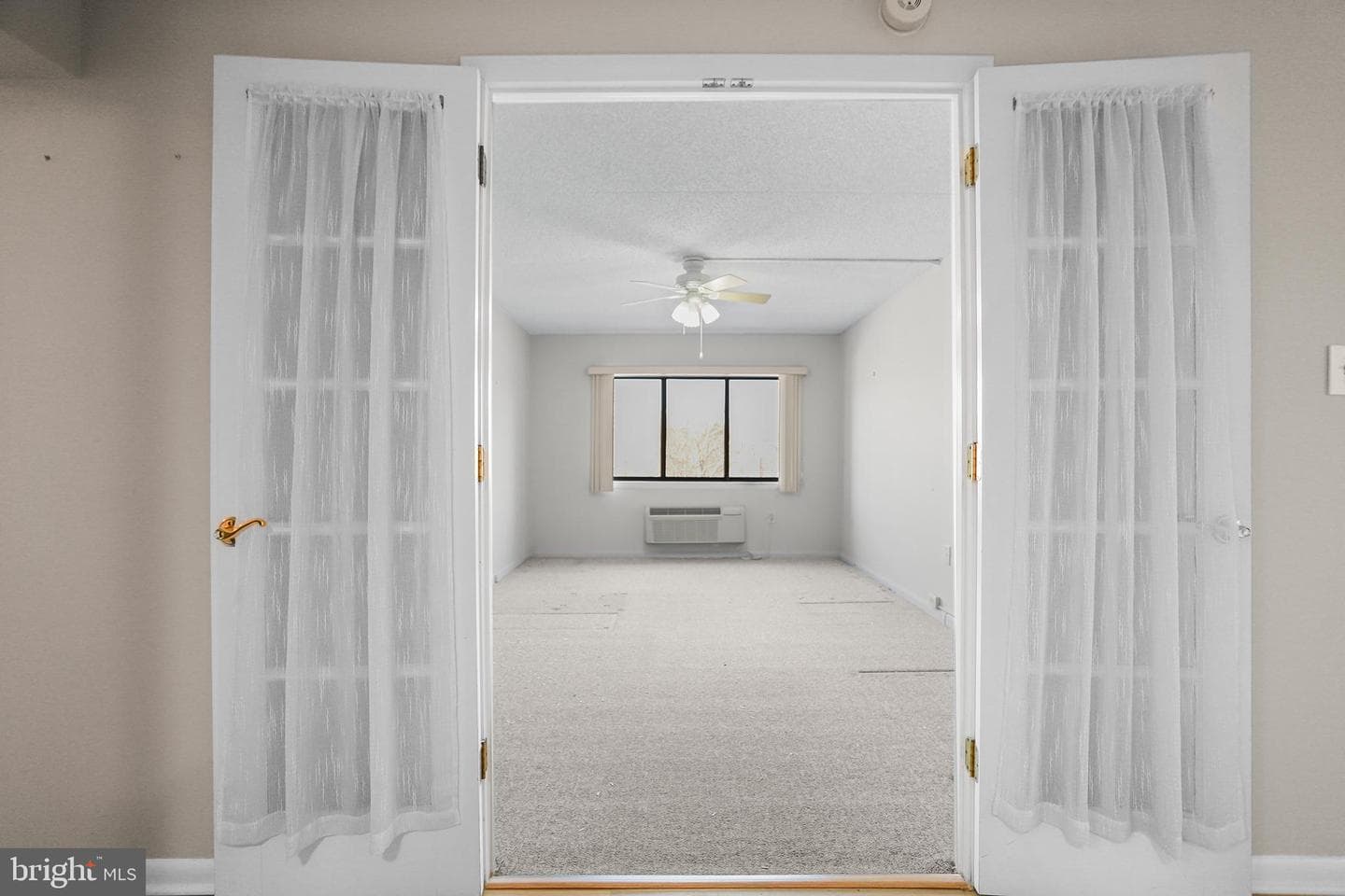 800 Avondale #6j photo 12