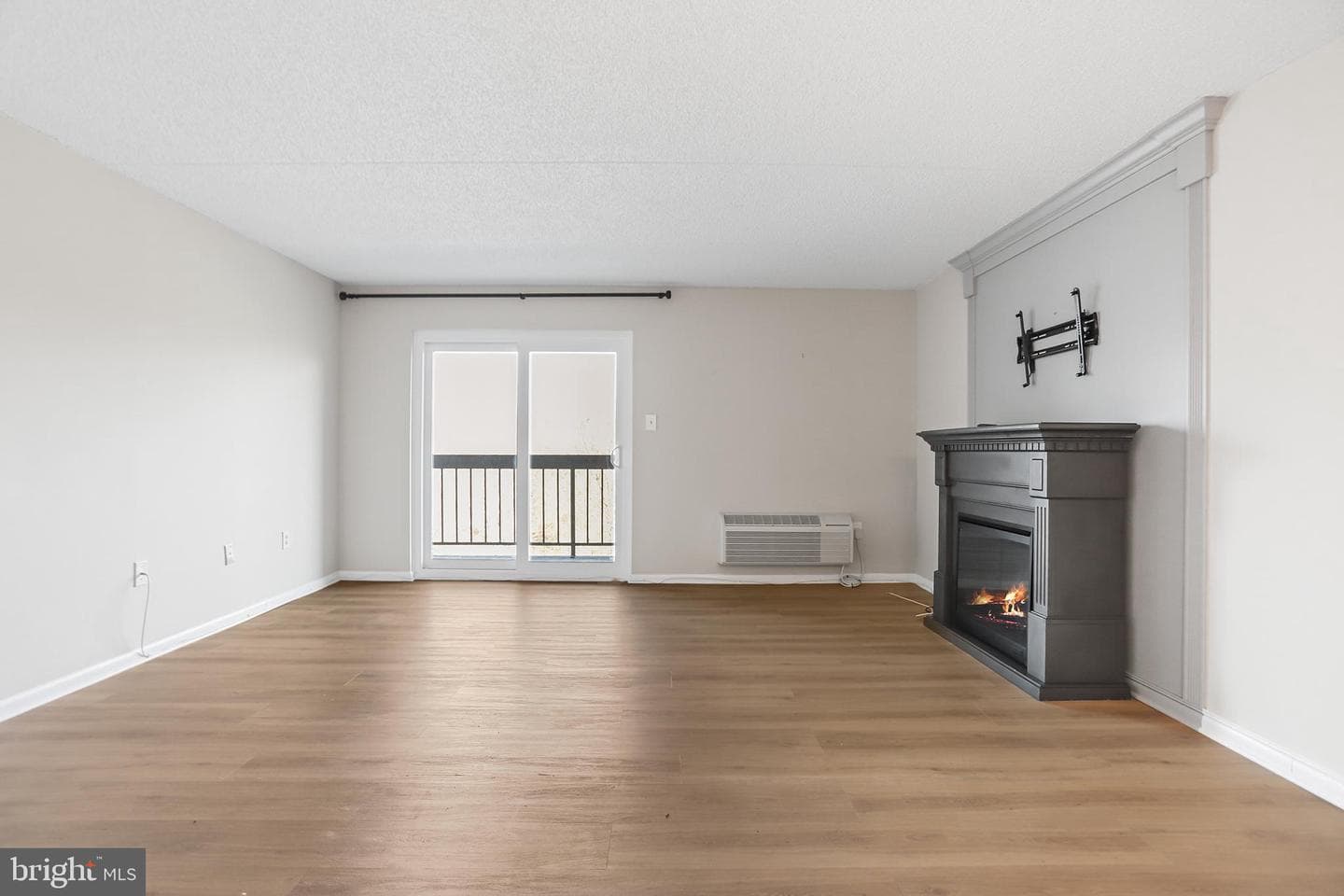 800 Avondale #6j photo 7