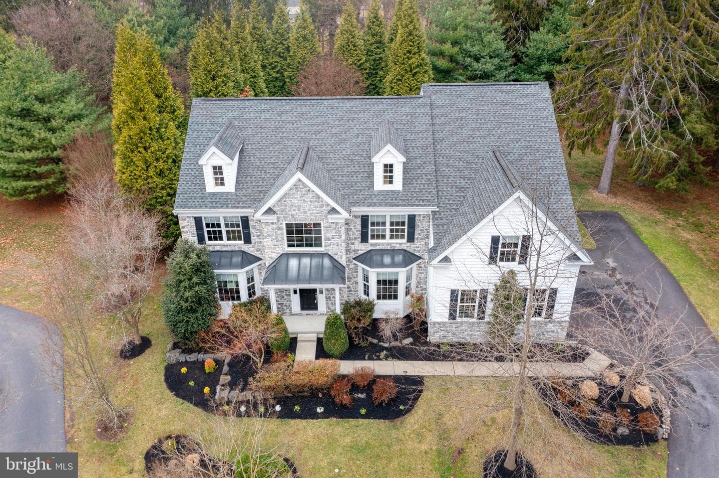 14 Dever Drive photo 4