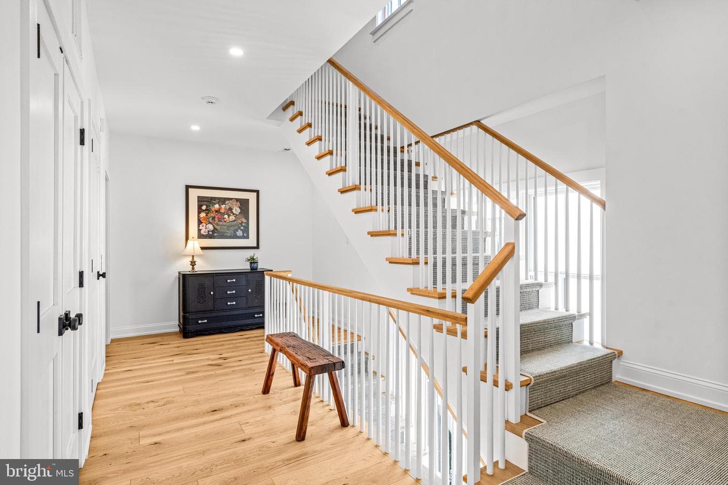 423 Maplewood Avenue photo 30