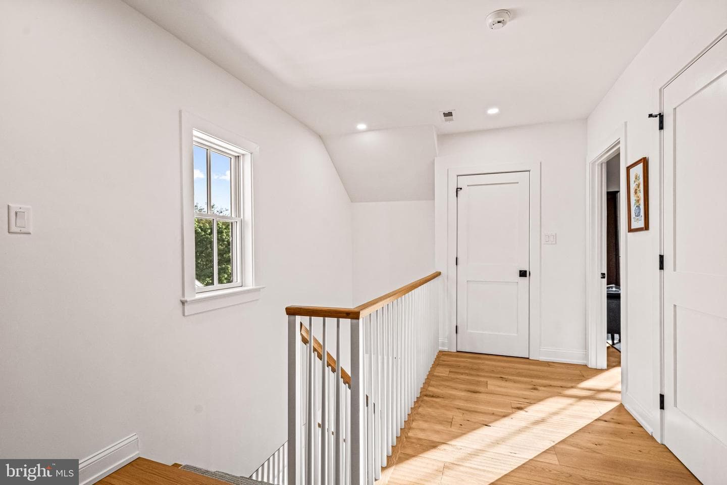 423 Maplewood Avenue photo 43