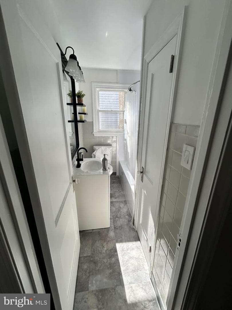1012 2nd Avenue photo 25