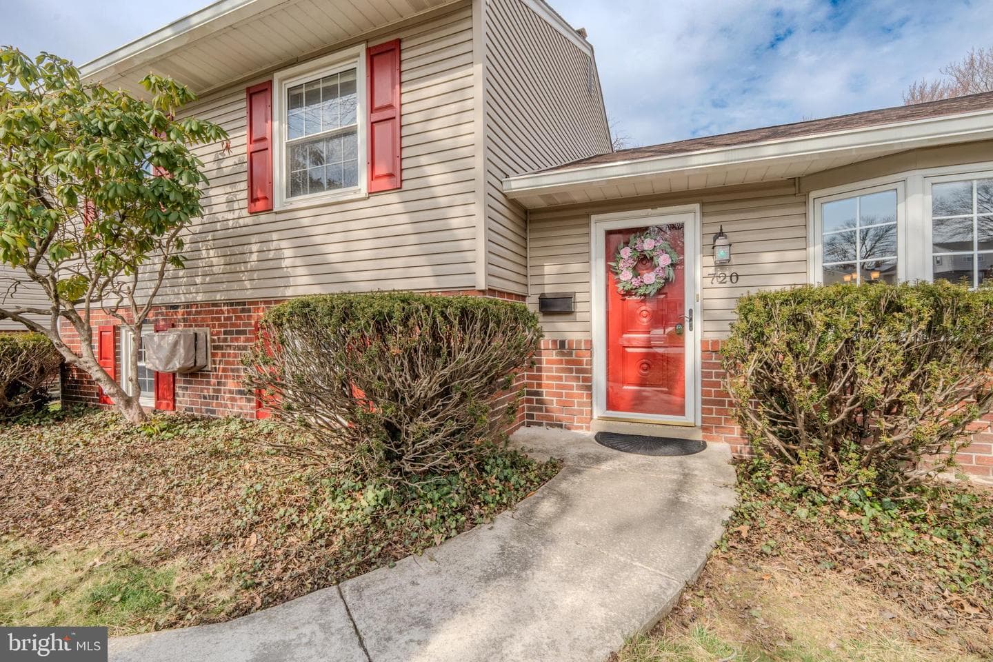 720 Evans Road photo 3