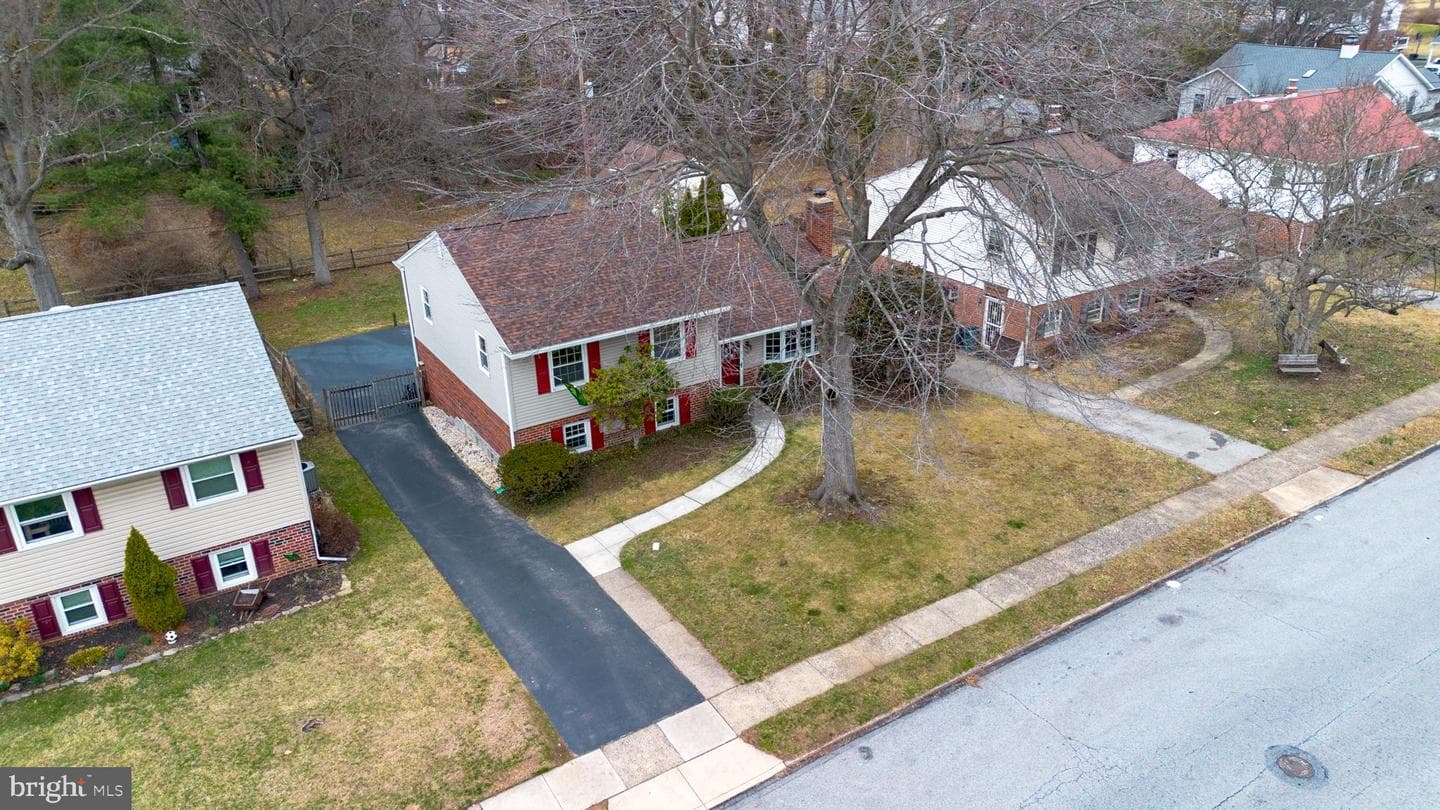 720 Evans Road photo 4
