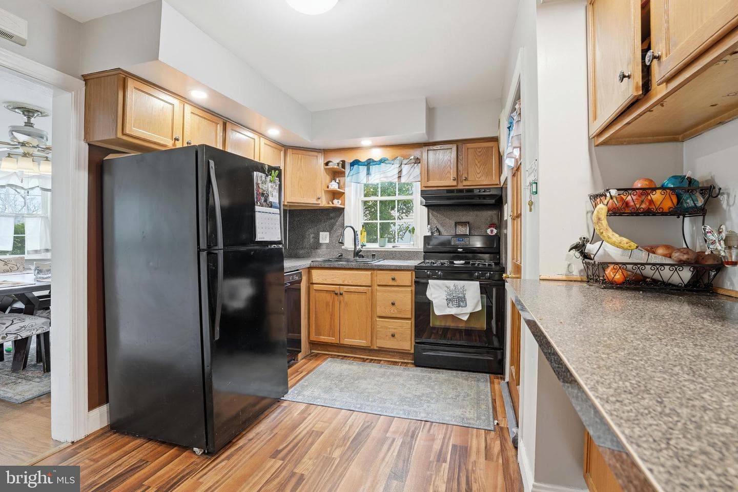 825 N Jackson Street photo 12
