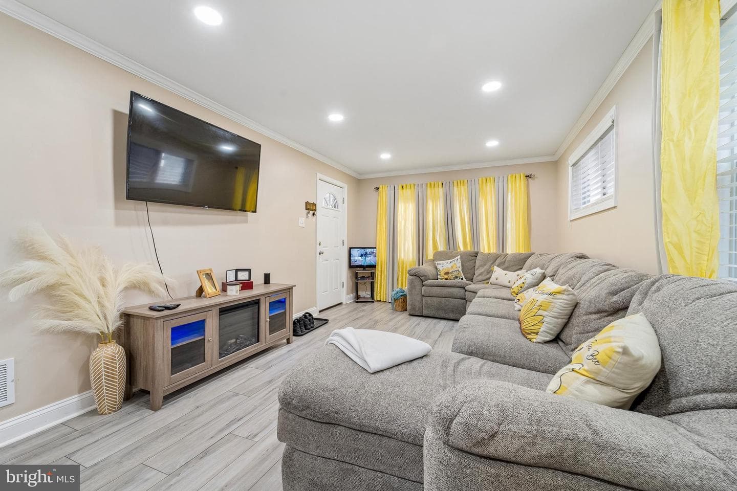 1016 Leiper Street photo 4