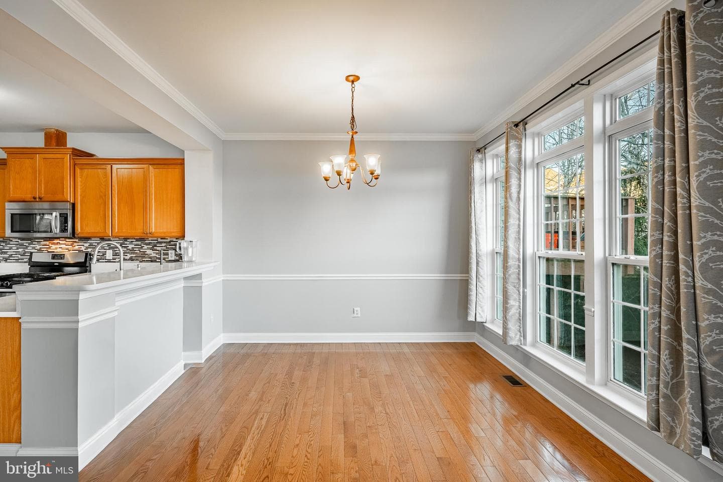3137 Woods Edge Drive photo 8