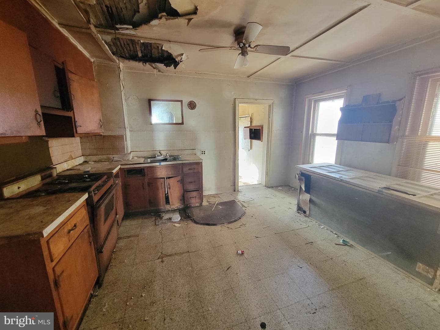 2611 W 6th Street photo 8