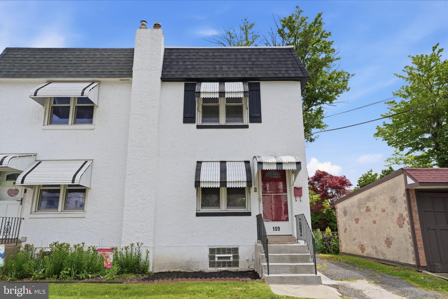 109 W Ridley Avenue photo 2