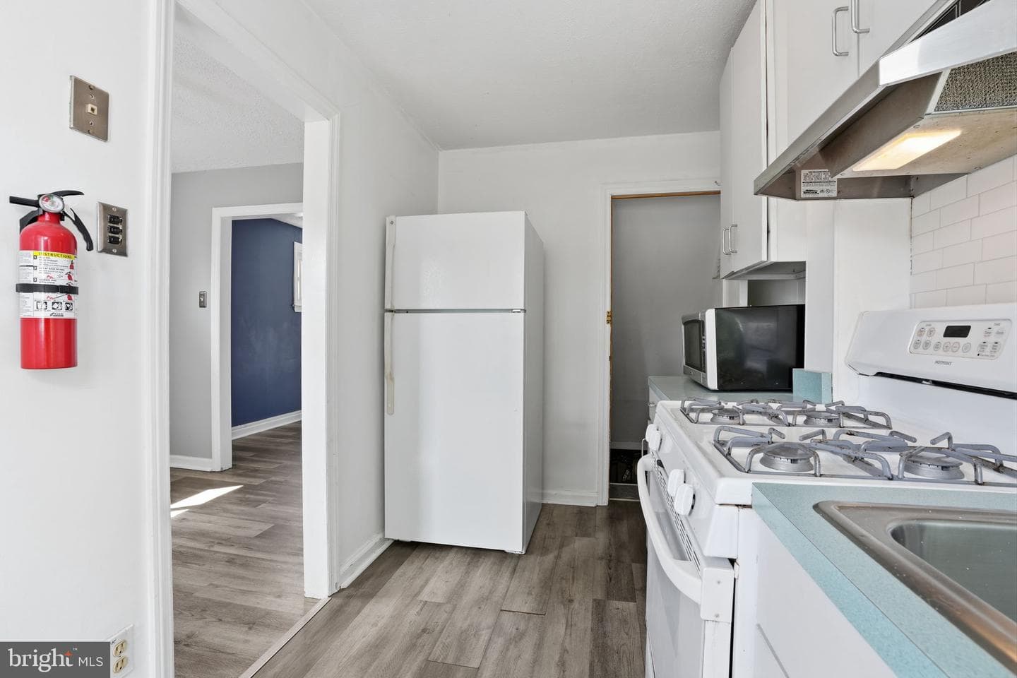 109 W Ridley Avenue photo 9
