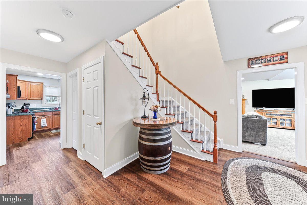 251 Kossuth Avenue photo 4