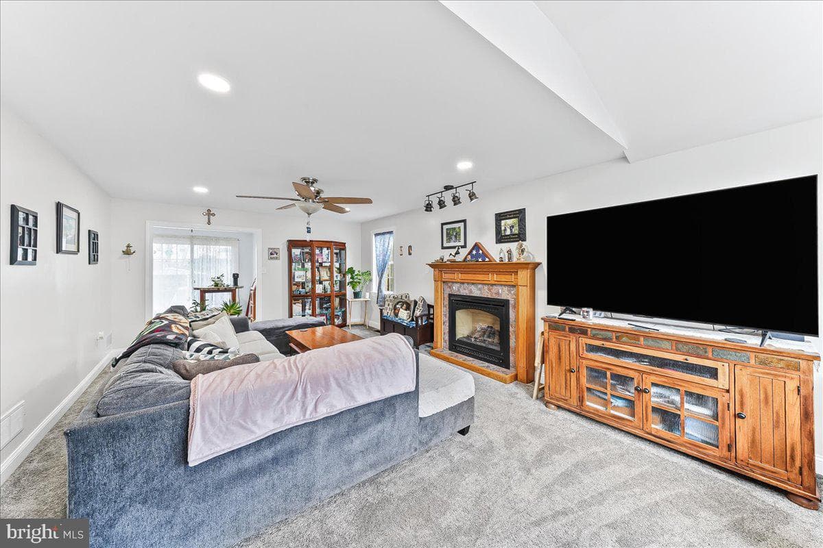 251 Kossuth Avenue photo 8