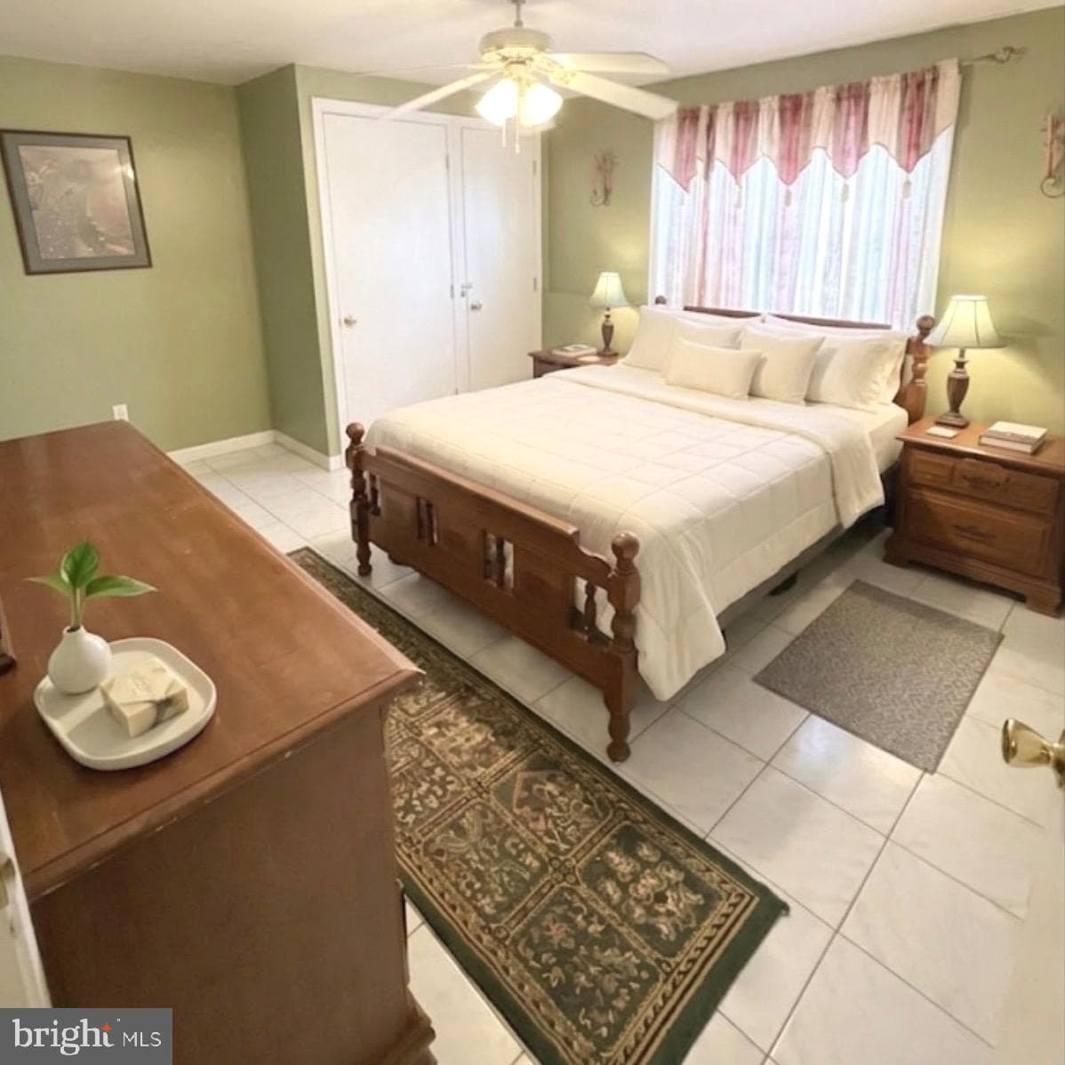 306 S Carol Boulevard photo 18