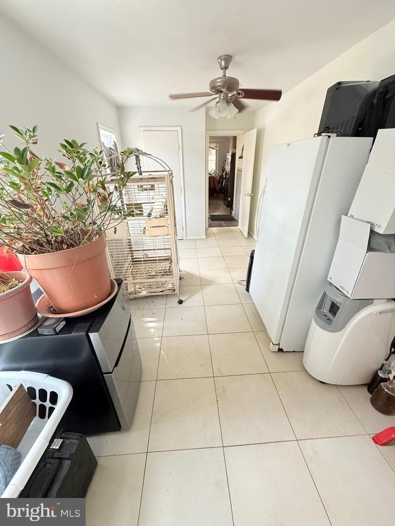 306 S Carol Boulevard photo 20