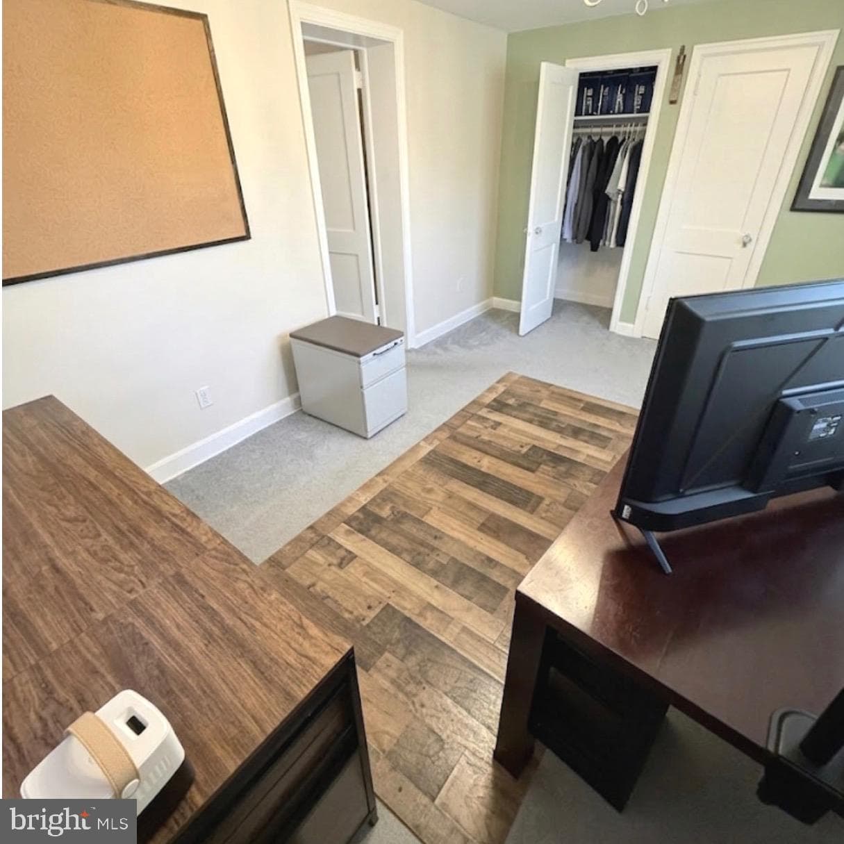 306 S Carol Boulevard photo 30