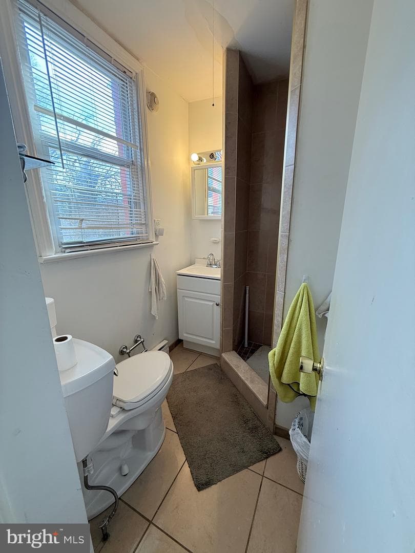 306 S Carol Boulevard photo 4